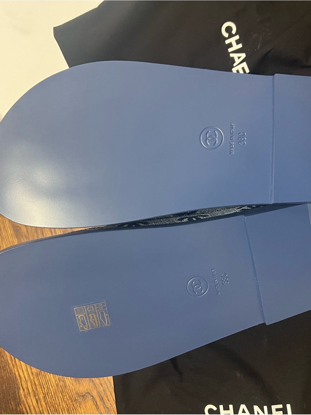 CHANEL Demin Dad sandals - Picture 3 of 4